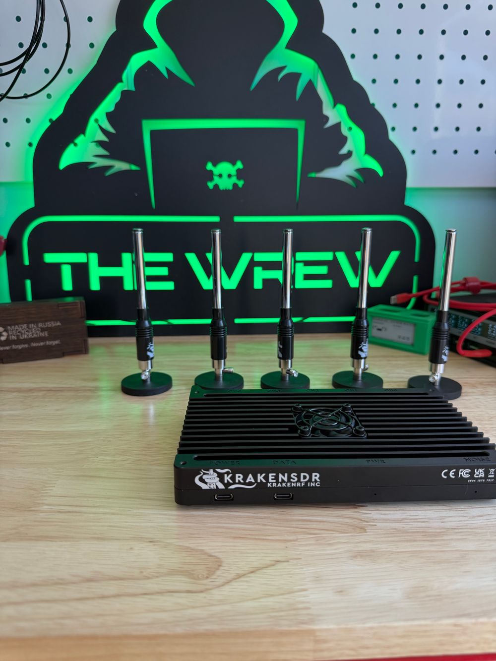 A kraken SDR, with matched antenna set (5 antennas)